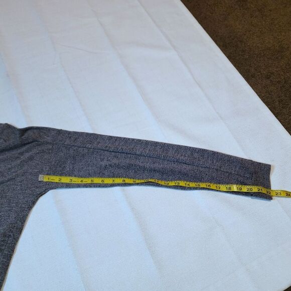 Hannah Gray Long Sleeve Sweater Size Large - Picture 7 of 9